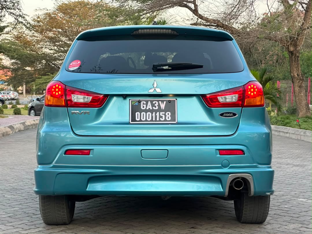 MITSUBISHI RVR thumbnail 6